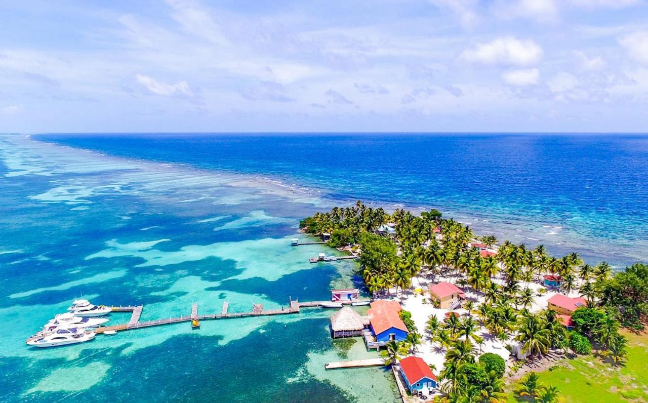 Blue Marlin Beach Resort Dangriga Exterior foto